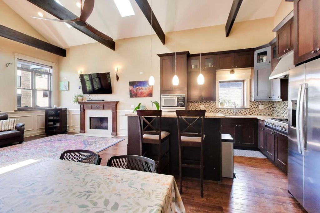 1339 W Walton Street 3, Chicago, IL 60642 — photo 5