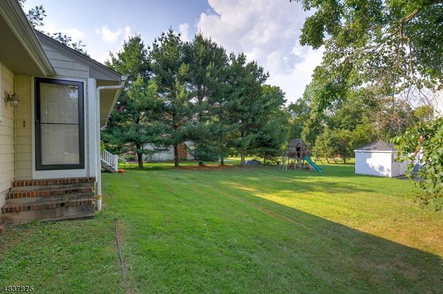 29 1St St, Franklin Twp., NJ 08873