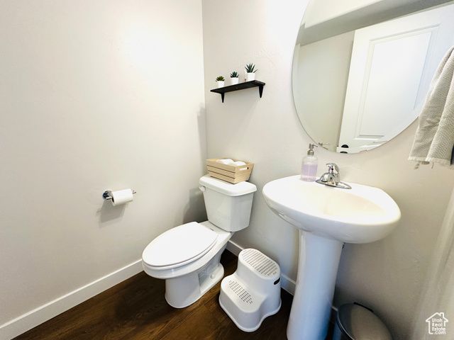 2051 W LYDIA LN, Syracuse, UT 84075