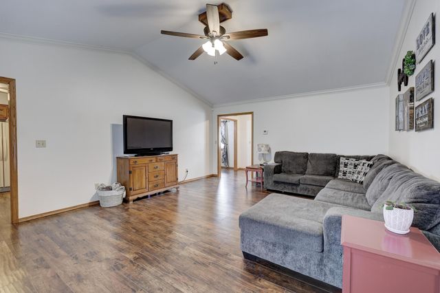 1422 Hearrell, Neosho, MO 64850