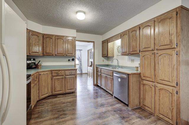 1422 Hearrell, Neosho, MO 64850