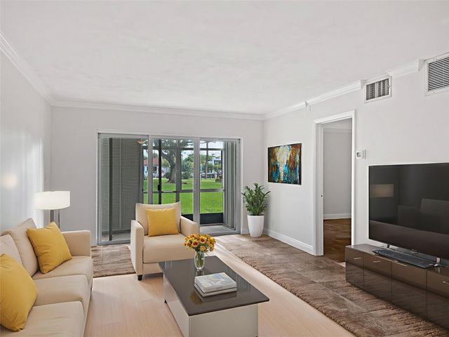 2970 NE 16th Ave 102B, Oakland Park, FL 33334