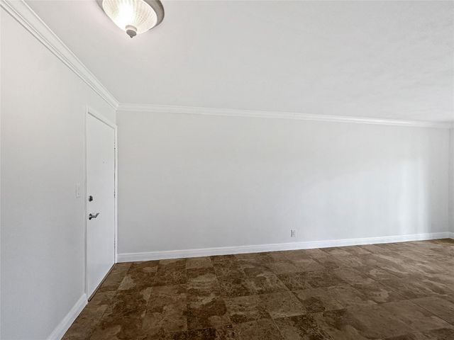 2970 NE 16th Ave 102B, Oakland Park, FL 33334