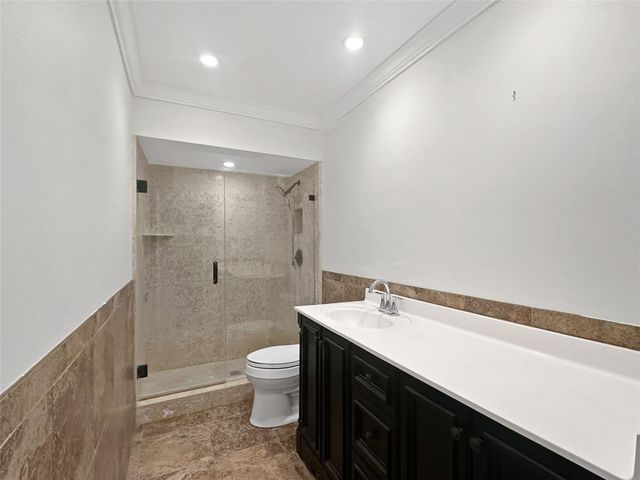 2970 NE 16th Ave 102B, Oakland Park, FL 33334