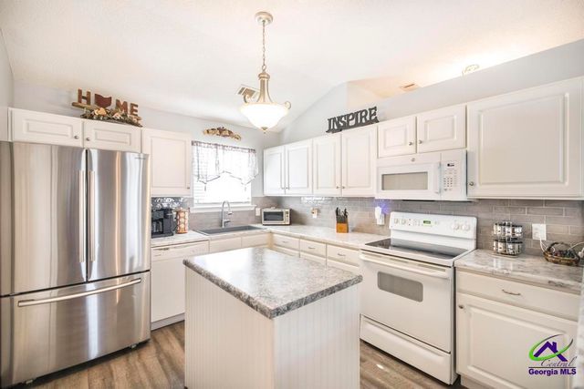 216 S Houston Springs Boulevard, Perry, GA 31069