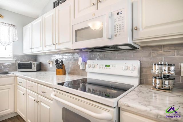 216 S Houston Springs Boulevard, Perry, GA 31069