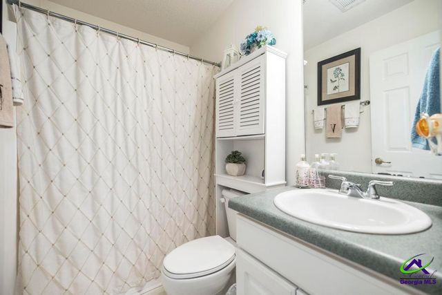 216 S Houston Springs Boulevard, Perry, GA 31069