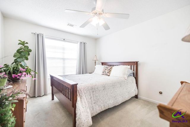 216 S Houston Springs Boulevard, Perry, GA 31069