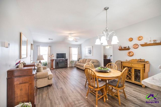 216 S Houston Springs Boulevard, Perry, GA 31069