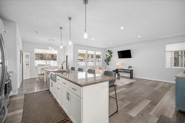 4911 E Grace Ave, Spokane, WA 99217