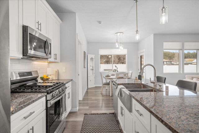 4911 E Grace Ave, Spokane, WA 99217