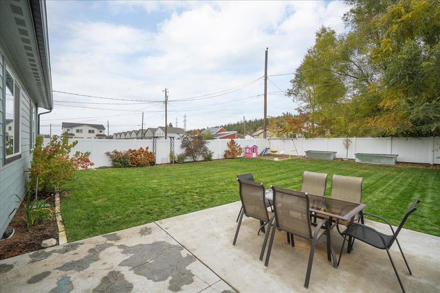 4911 E Grace Ave, Spokane, WA 99217