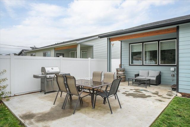 4911 E Grace Ave, Spokane, WA 99217