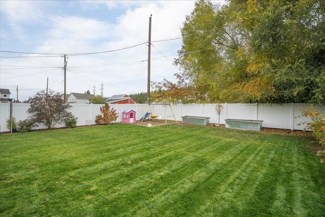 4911 E Grace Ave, Spokane, WA 99217