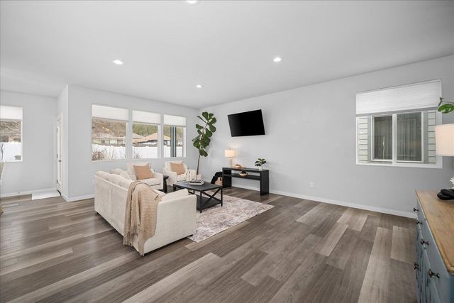 4911 E Grace Ave, Spokane, WA 99217