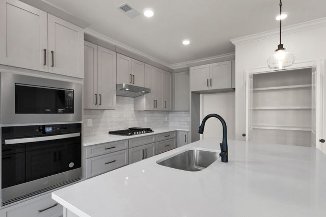 7628 Danswerk Dr, Murfreesboro, TN 37129