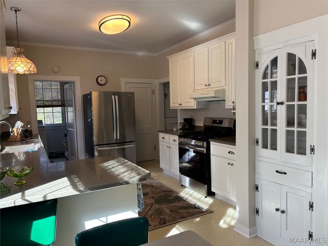 176 County Road 510 ., Verbena, AL 36091