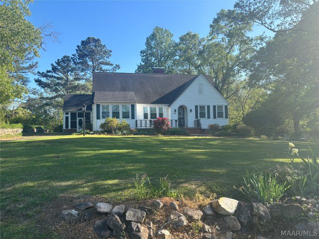 176 County Road 510 ., Verbena, AL 36091