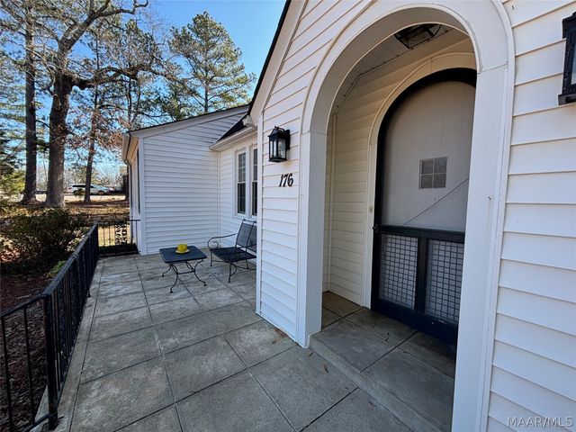 176 County Road 510 ., Verbena, AL 36091
