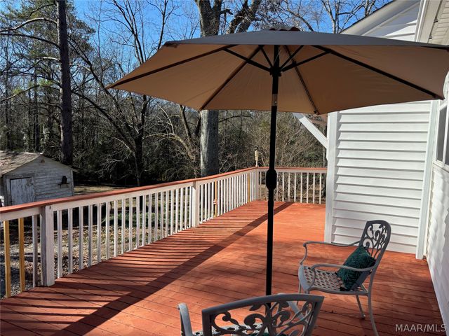 176 County Road 510 ., Verbena, AL 36091