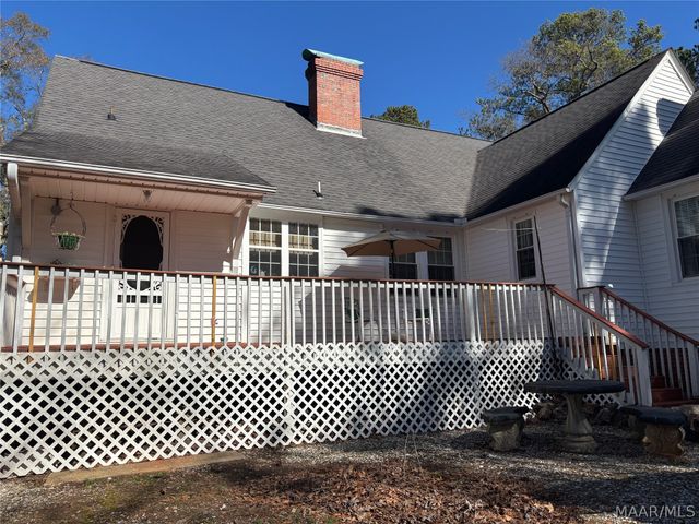 176 County Road 510 ., Verbena, AL 36091
