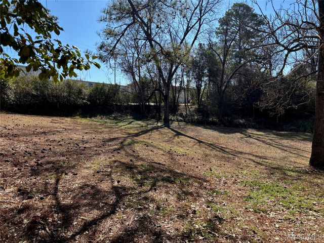 176 County Road 510 ., Verbena, AL 36091