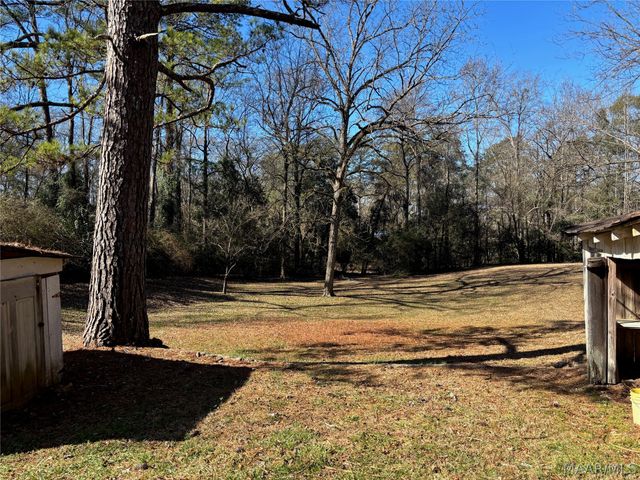 176 County Road 510 ., Verbena, AL 36091