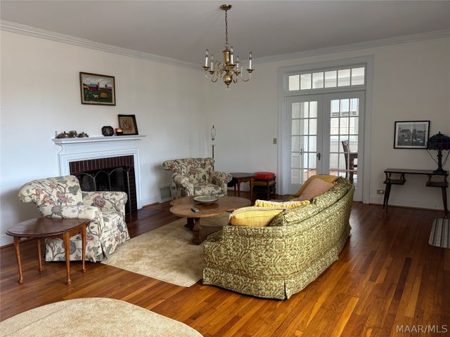 176 County Road 510 ., Verbena, AL 36091