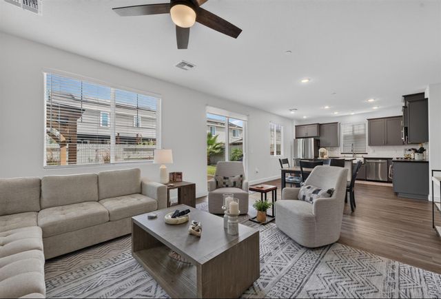 4025 Backwater Cove Cir, Roseville, CA 95747