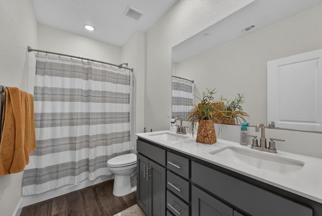 4025 Backwater Cove Cir, Roseville, CA 95747