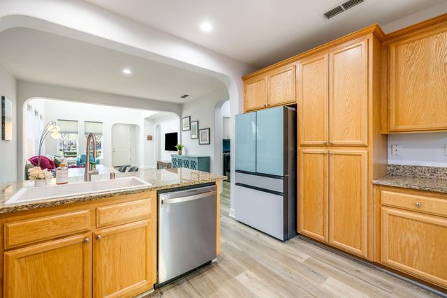 10939 Thorley Way, Rancho Cordova, CA 95670