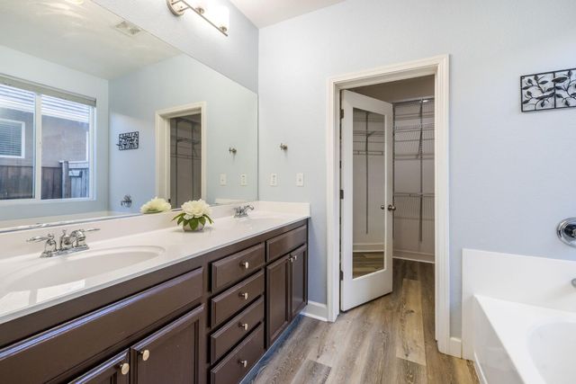 10939 Thorley Way, Rancho Cordova, CA 95670