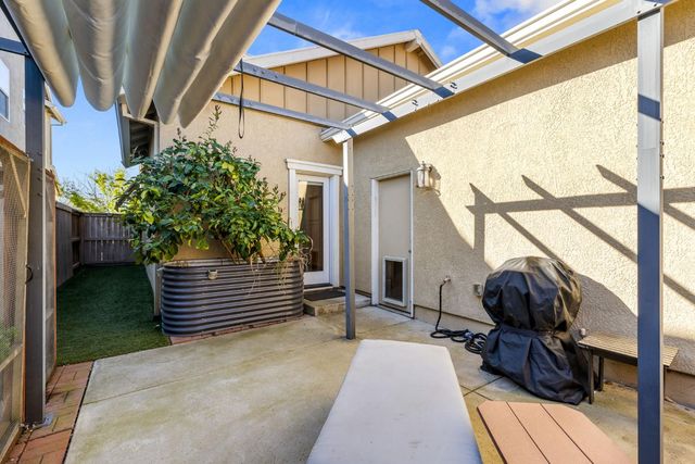 10939 Thorley Way, Rancho Cordova, CA 95670