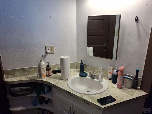 918 Adams Ave, La Junta, CO 81050