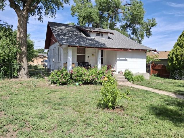 918 Adams Ave, La Junta, CO 81050