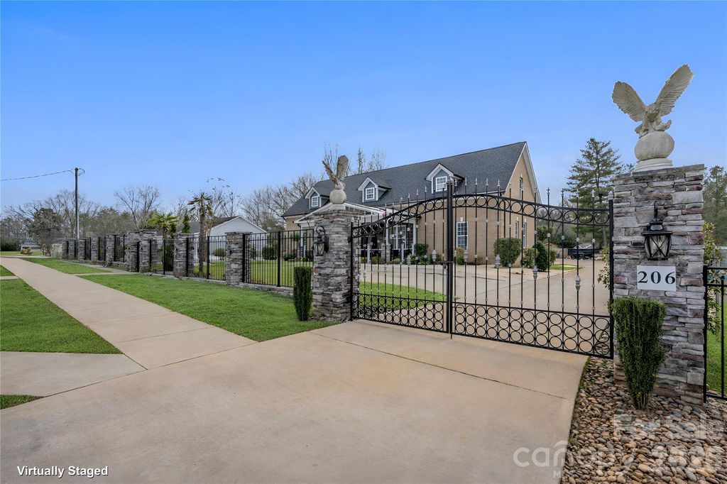 206 Cedar Drive, Salisbury, NC 28147