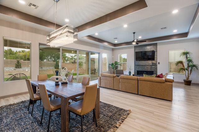 228 Lavender Place NW, Albuquerque, NM 87113