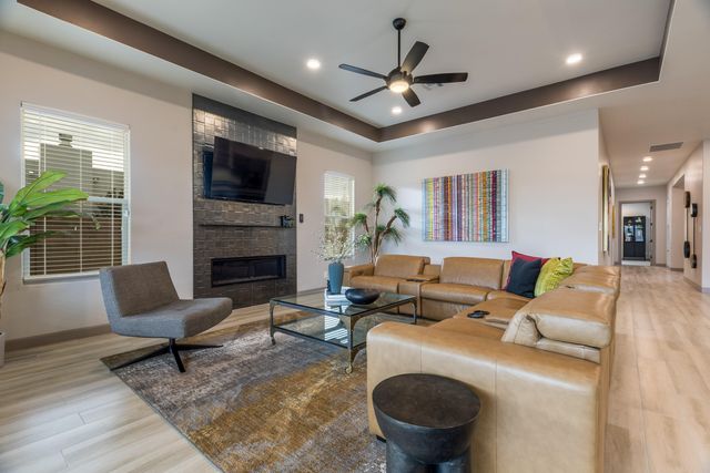 228 Lavender Place NW, Albuquerque, NM 87113