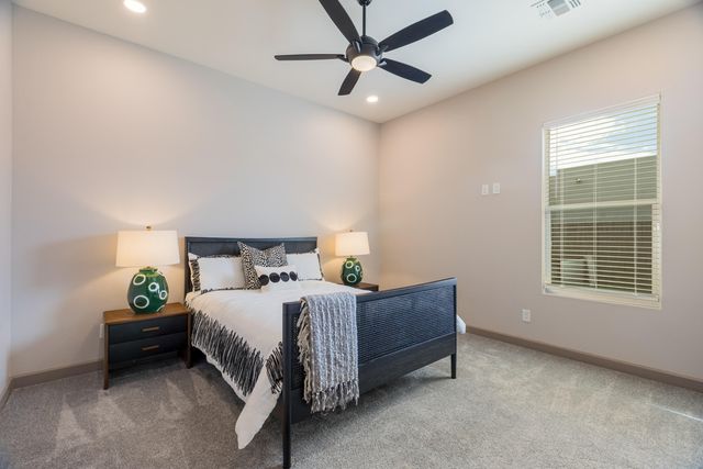 228 Lavender Place NW, Albuquerque, NM 87113