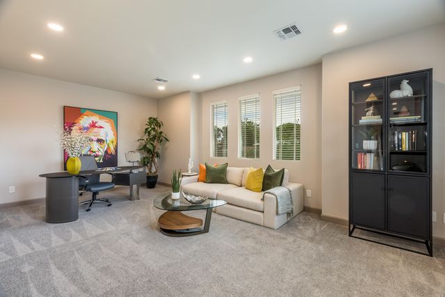 228 Lavender Place NW, Albuquerque, NM 87113