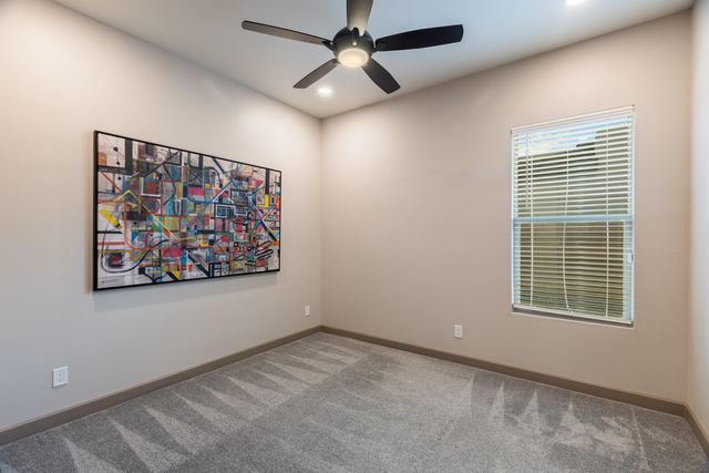 228 Lavender Place NW, Albuquerque, NM 87113