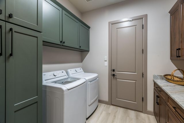 228 Lavender Place NW, Albuquerque, NM 87113