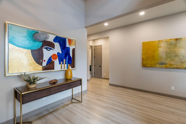 228 Lavender Place NW, Albuquerque, NM 87113