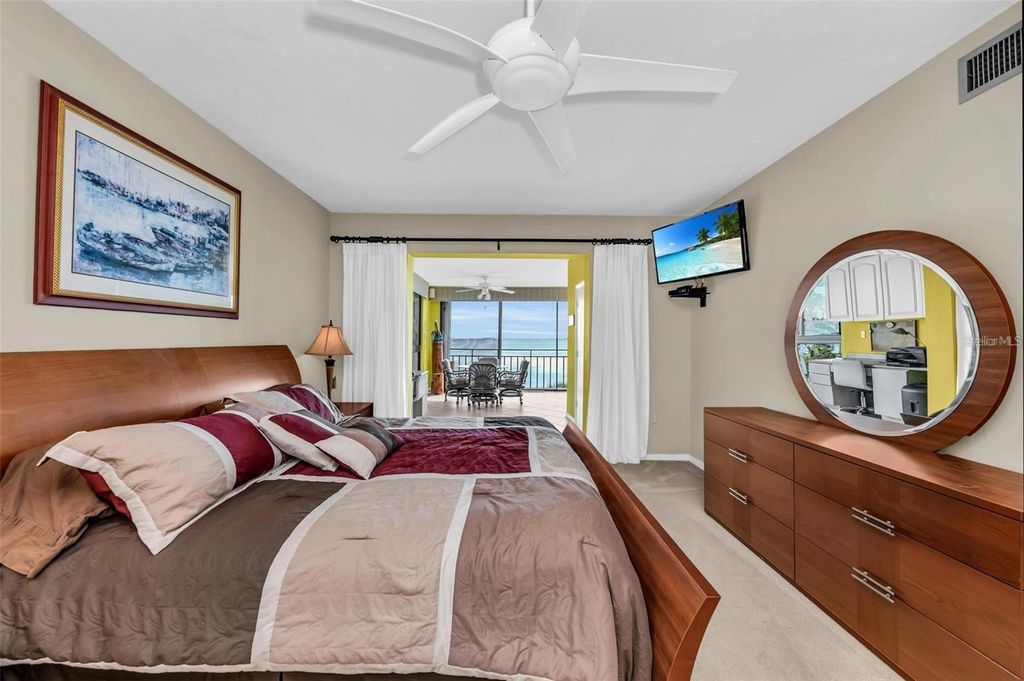 Image 24 of property listing at 6470 MOURNING DOVE DRIVE 401, Bradenton, FL 34210