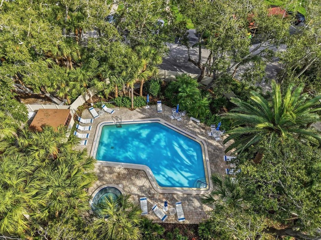 Image 31 of property listing at 6470 MOURNING DOVE DRIVE 401, Bradenton, FL 34210