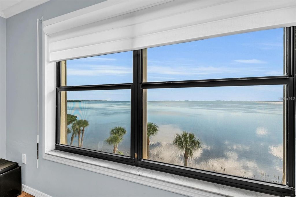 Image 5 of property listing at 6470 MOURNING DOVE DRIVE 401, Bradenton, FL 34210