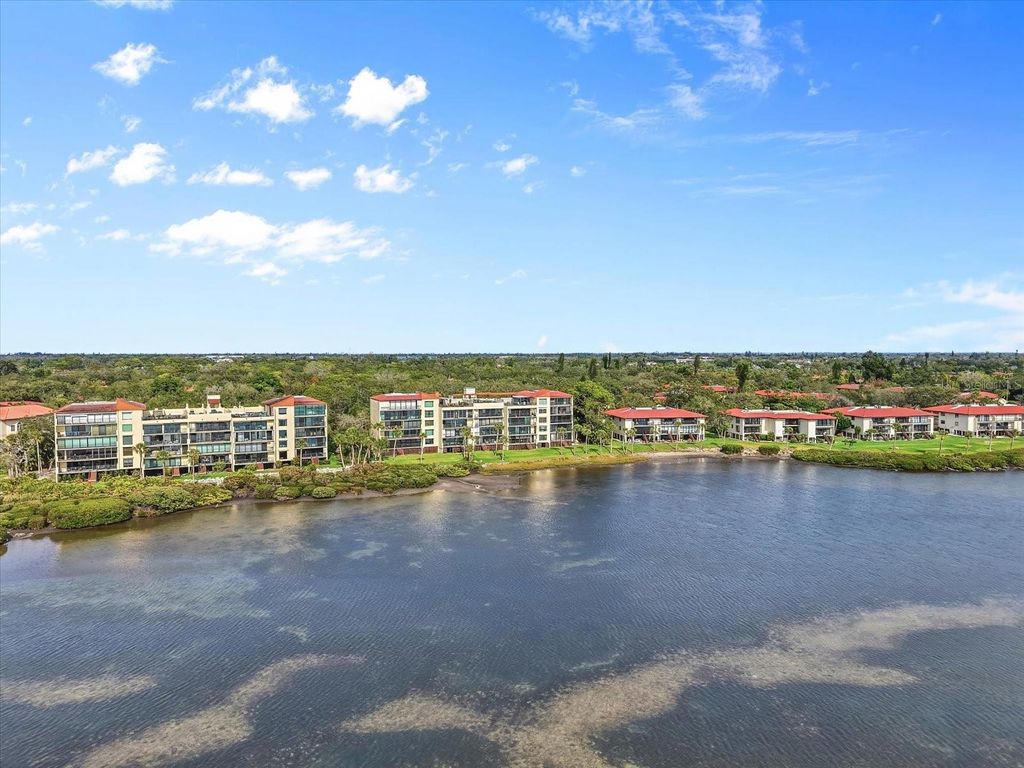 Image 42 of property listing at 6470 MOURNING DOVE DRIVE 401, Bradenton, FL 34210