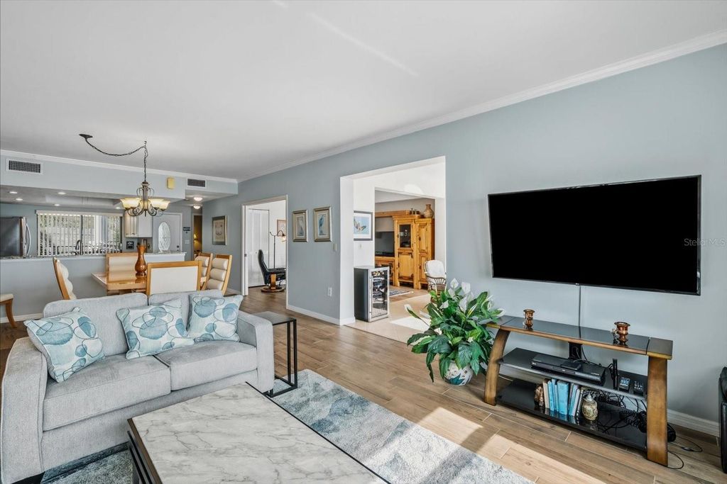 Image 6 of property listing at 6470 MOURNING DOVE DRIVE 401, Bradenton, FL 34210