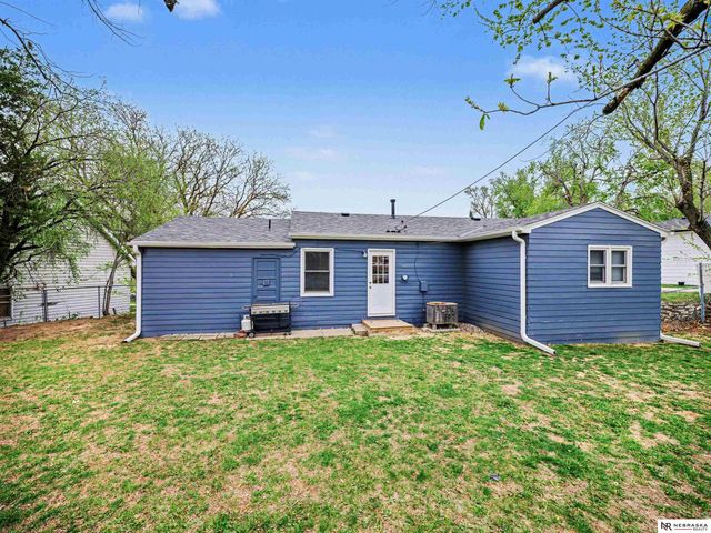 7104 South 71st Avenue, La Vista, NE 68128