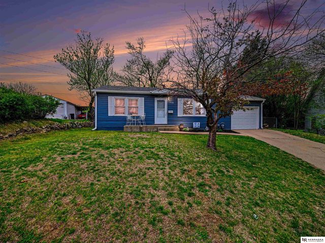 7104 South 71st Avenue, La Vista, NE 68128
